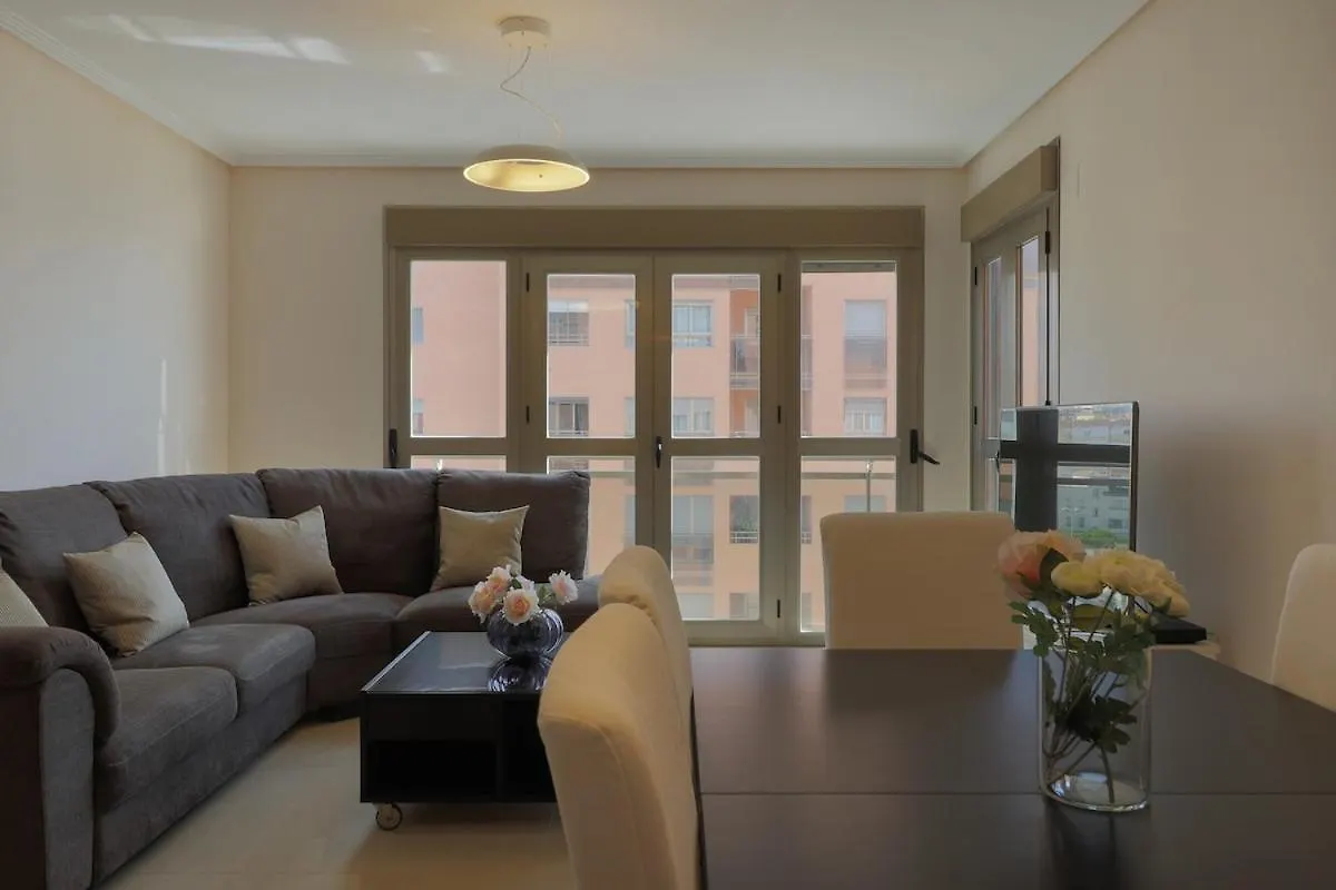 C68 - Seafront Malaga Central Apartment Spanien